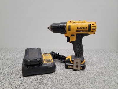 DEWALT DCD710 12V MAX Li-Ion 3/8'' Cordless Drill/Driver Set