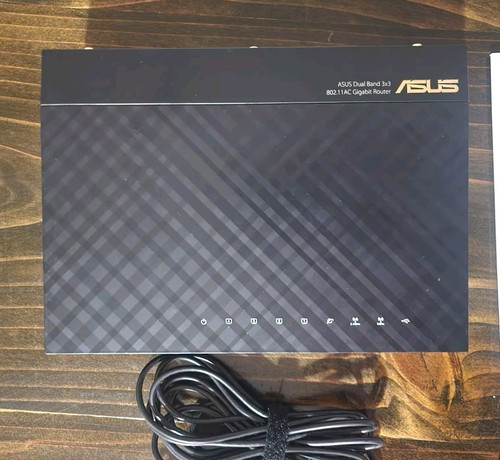 ASUS RT-AC66R / RT-AC1750 Dual-Band Band (2.4GHz and 5GHz) Wireless Gigabit - Picture 2 of 3
