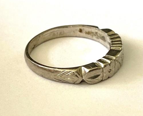 Vintage Platinum Etched Floral Ladies Ring Band Size 6 - Picture 11 of 12