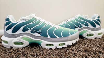 air max plus ghost green