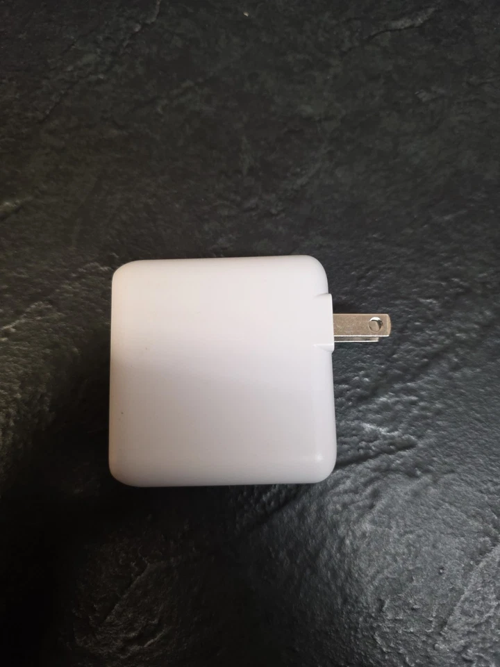 Cargador de Pared USB Doble Anker PowerPort 2 Elite Modelo A2023 (Blanco) Foto 2 de 4