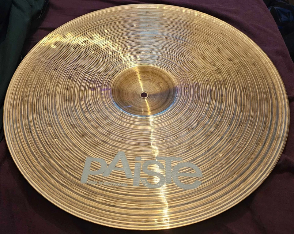 Juego de platillos Paiste serie 900 - 20 pulgadas Crash, 16 pulgadas China, 14 pulgadas Hi-Hats Foto 2 de 4