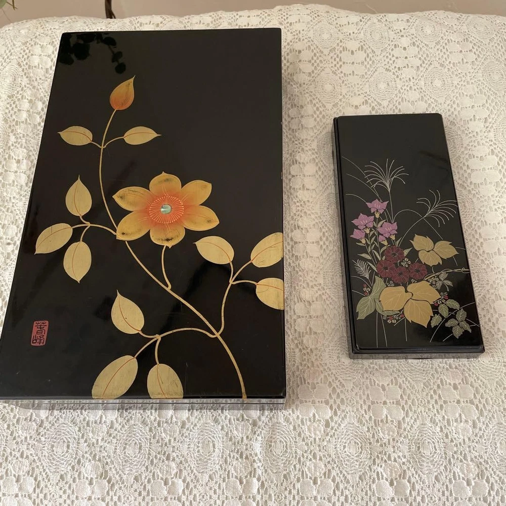 Jubako Bento Box Japanese Lacquer style storage box floral pattern
