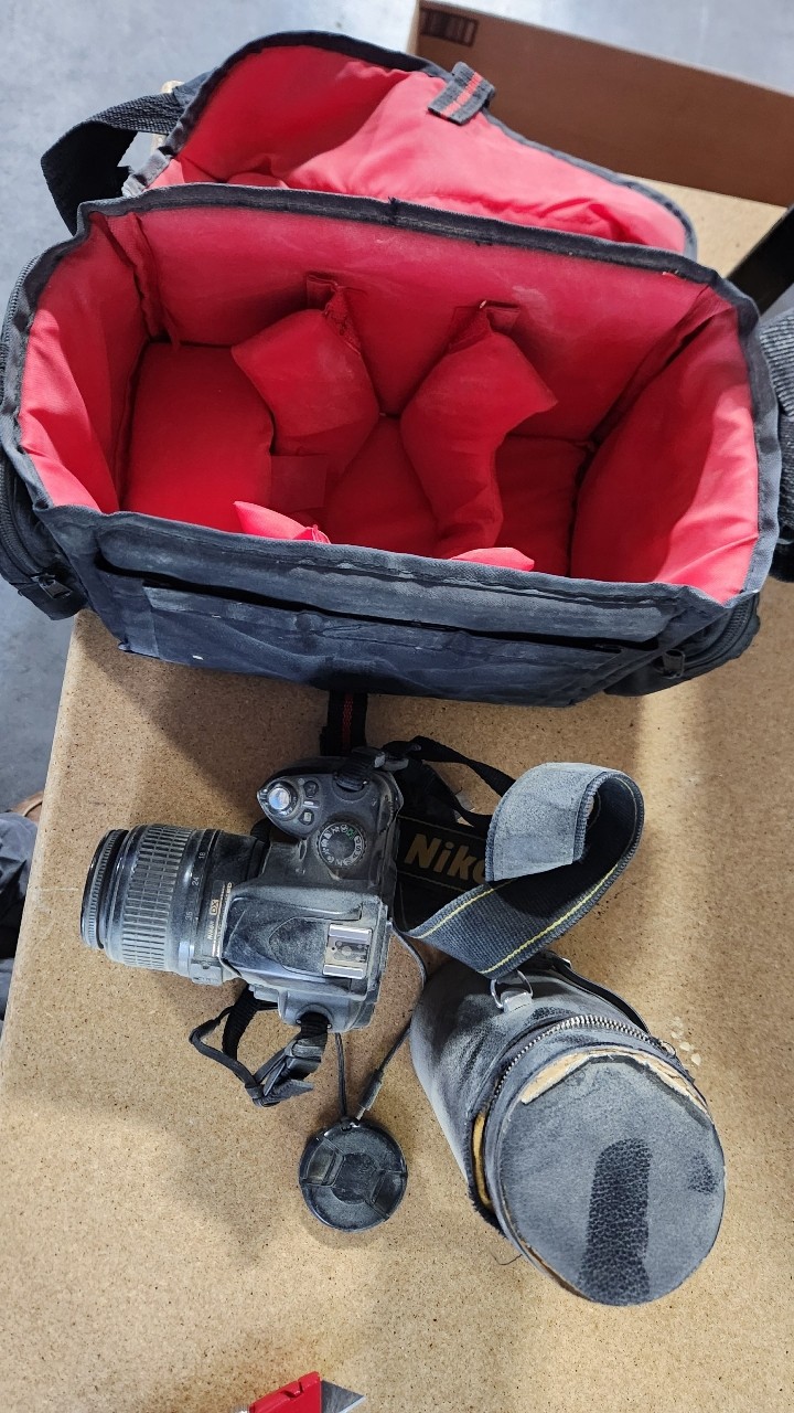 Nikon D40x vintage camera equipment - eBay listing photo 2