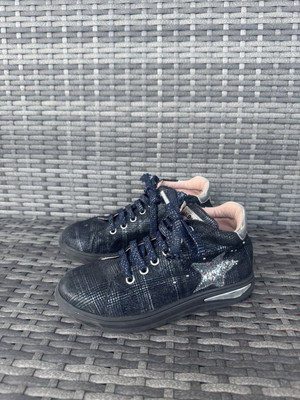 Pablosky Girl 2 33 Chukka Boots Metallic Navy Laces