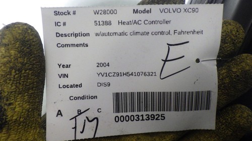 04 VOLVO XC90 CLIMATE Controller - Picture 2 of 5