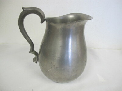 VINTAGE REED & BARTON PEWTER PITCHER 1 3/4 PINT P968 5 3/4