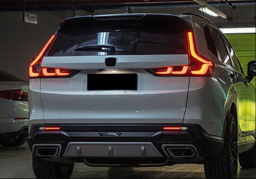 LED Rear Bumper Reflector Lights Turn Signal Fog Lamp For 2023-2025 - Picture 5 of 13