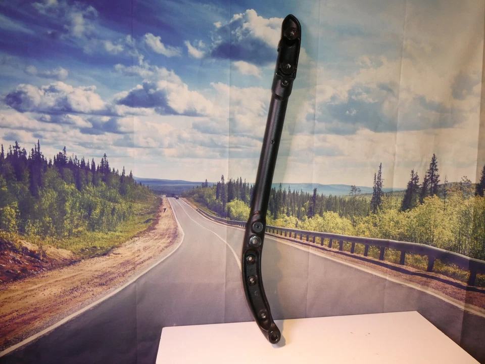 Разъем Indian Frame Section передний правый Roadmaster Chieftain 1018970-626 Y5 - Изображение 2 из 4