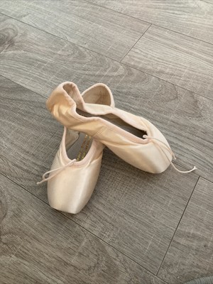 Bloch Sonata S0130 Pointe Shoes- Size 3 B