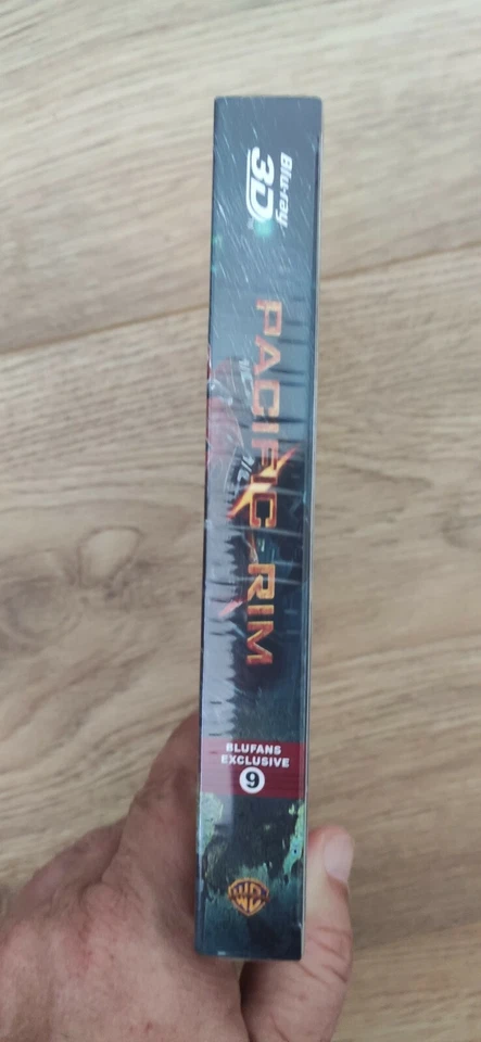 Blufans Exc#09 Pacific Rim 3D+2D Steelbook Blu-Ray Full Slip NEW&SEALED!!! - Image 2 of 4
