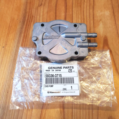 KAWASAKI Genuine JET SKI 1100 STX ZXi CARBURETOR PUMP CASE 59336