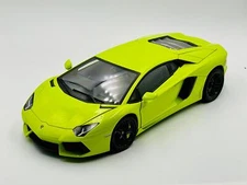 1:18 Lamborghini Aventador LP700-4 -- Verde Ithaca/Green -- AUTOart 74668