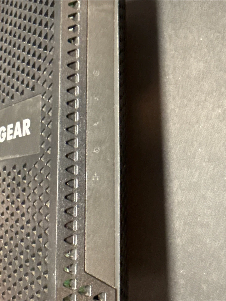 NETGEAR CM700-1AZNAS DOCSIS 3.0 Cable Modem 32x8 for Xfinity by Comcast 1.4gbps - Image 3 of 3