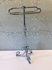 Freestanding Fingertip Towel Holder Stand Silver Toned Metal/Chrome