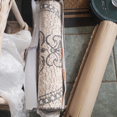 NIP Mozaico Arabesque Marble Rug $631 39'' X 24''