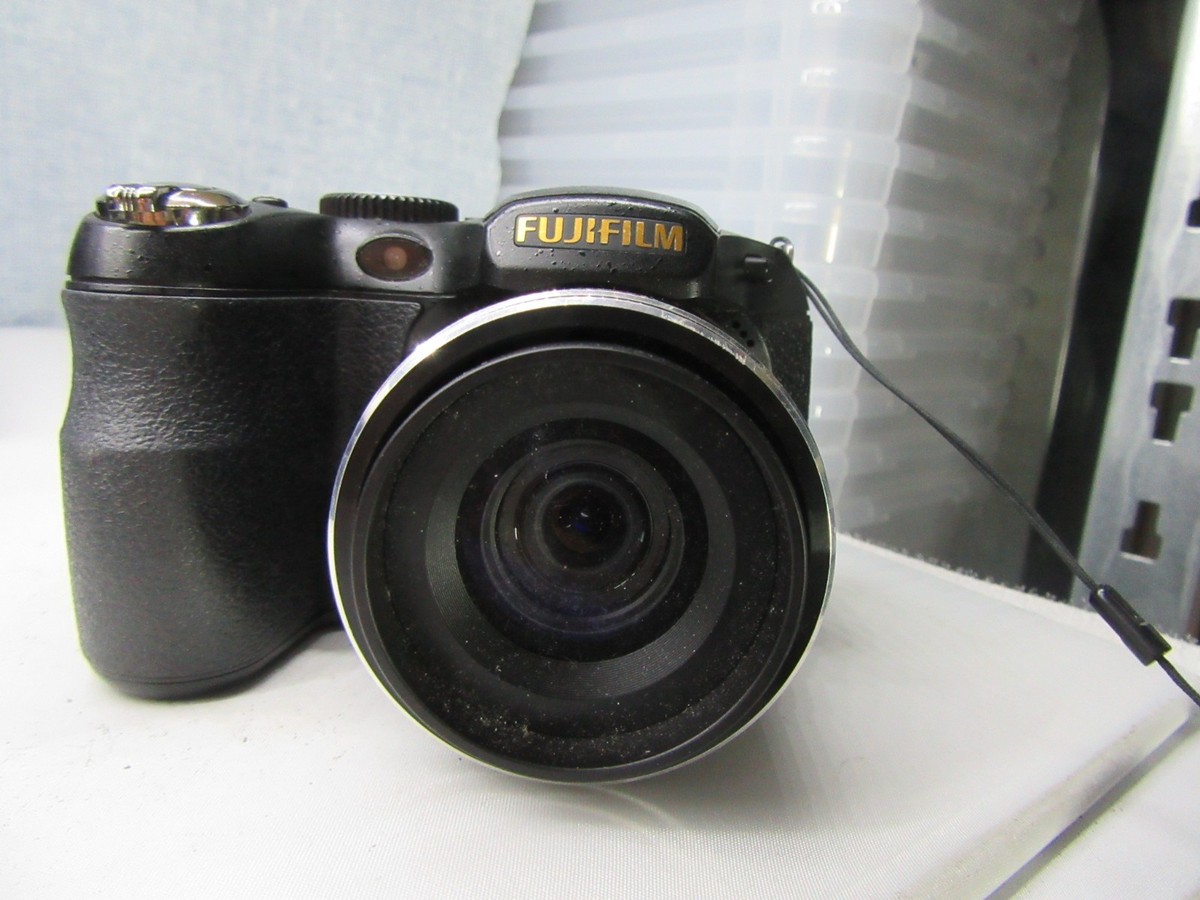 Fujifilm FinePix S Series S2980 Digital Camera Black for
