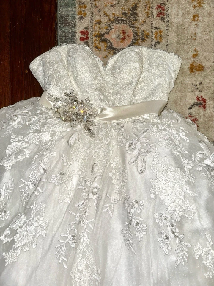 Vestido de Novia Allure Estilo Romance 3609 - Talla 14 Excelente Estado Foto 2 de 4