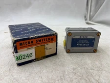 Honeywell MICRO SWITCH OP-AR81 Splash Proof Limit Switch NIB