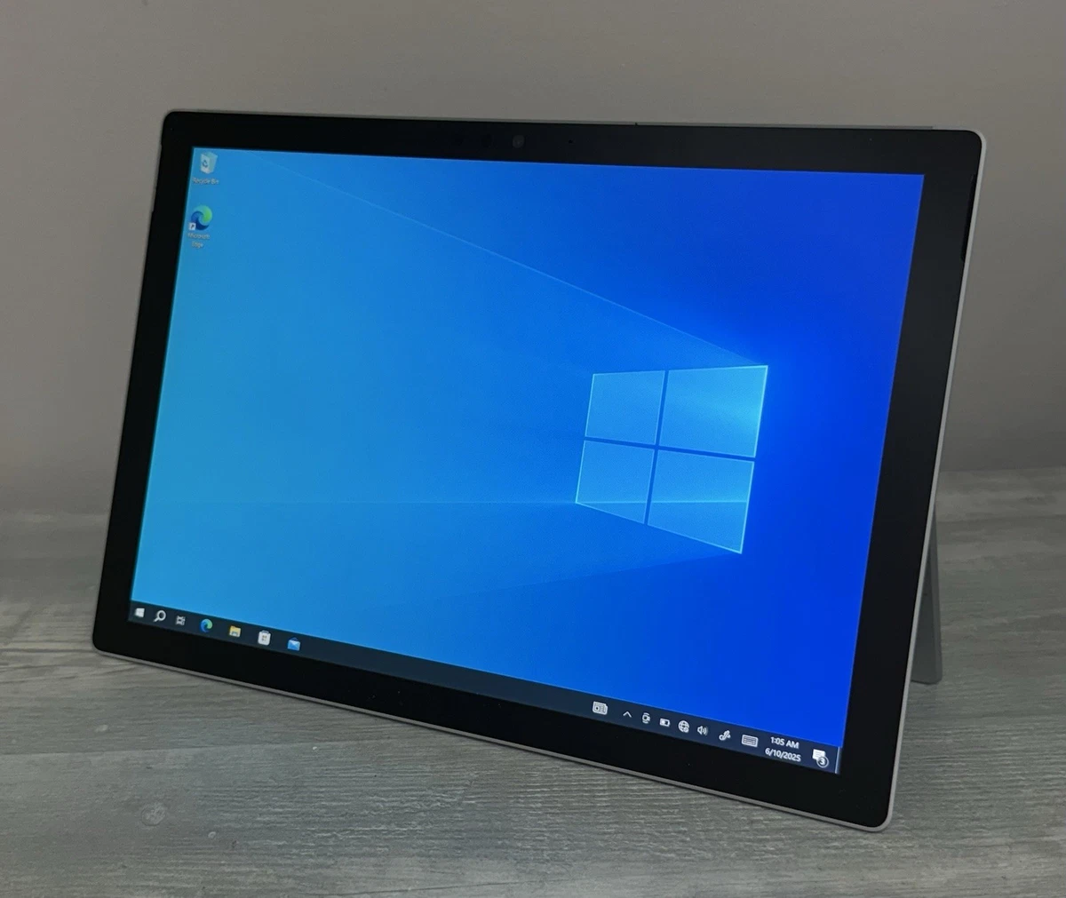 Preços baixos em Microsoft Surface Pro 5 256GB Tablets e ereaders