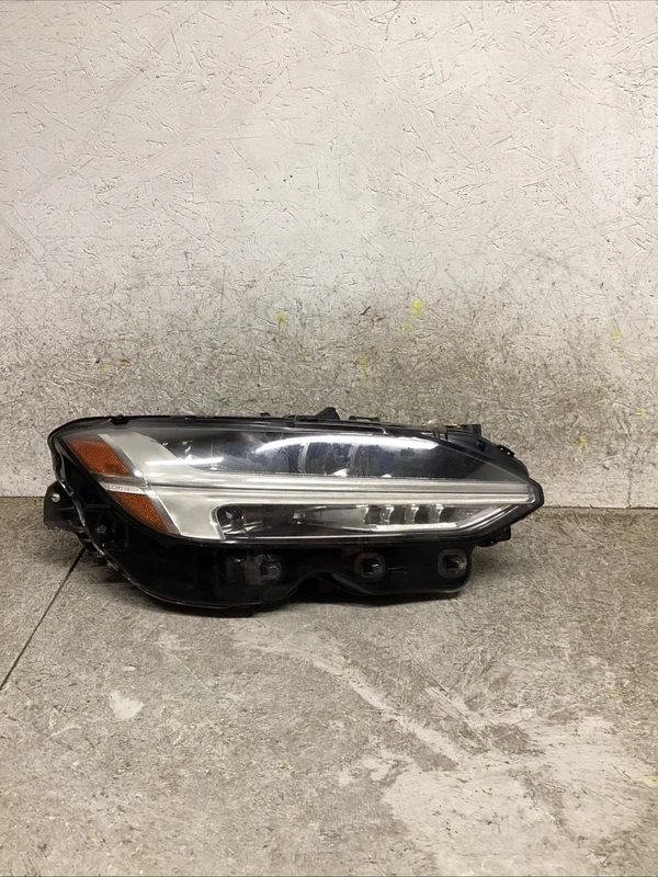2018-2020 VOLVO S90 RIGHT RH PASSENGER SIDE HEADLIGHT OEM NON ADAPTIVE
