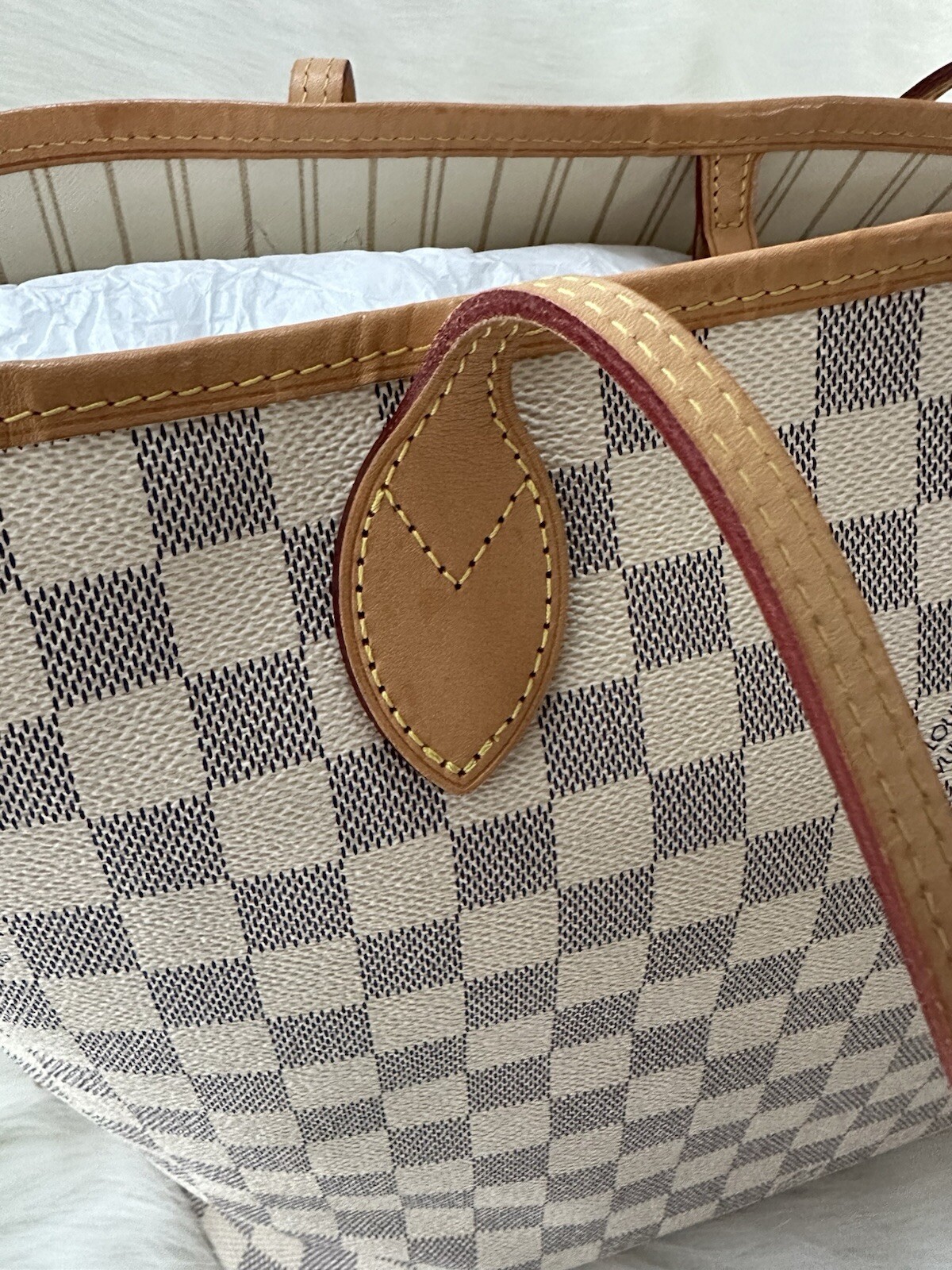 Louis Vuitton Neverfull MM - image 3