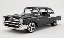 Acme 1:18 1957 Chevrolet 150 Restomod "Hourglass" Black and White Limited Editio