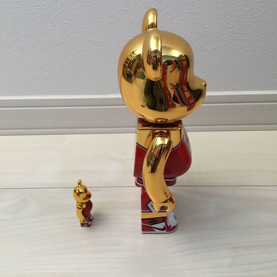 Bearbrick Michael Jordan Genuine BE@RBRICK100%400% with Box Bearbrick Michael Jordan Genuine BE@RBRICK100%400% with Box