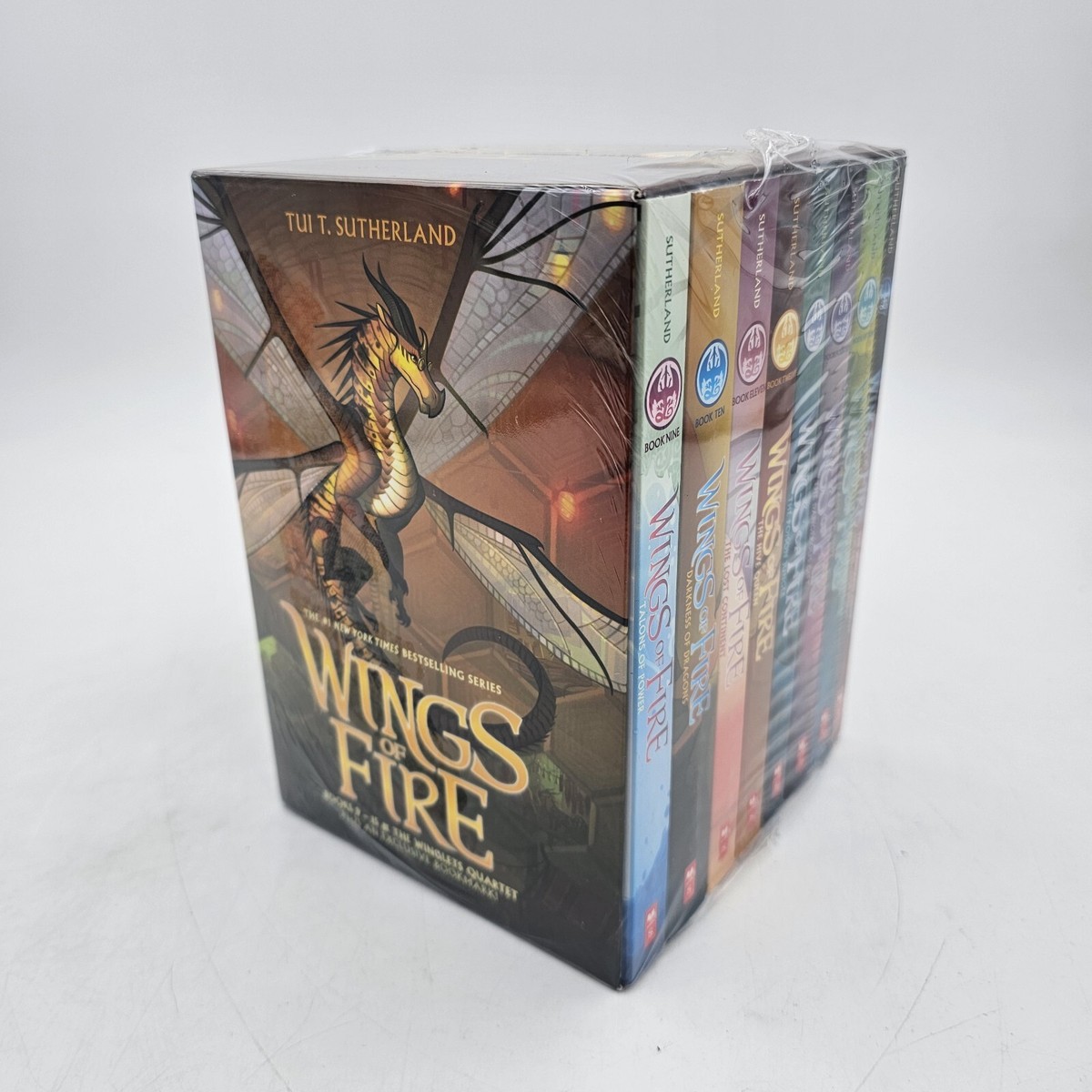 Wings of Fire: 8 Book Box Set (# 9-15 + The Winglets Quartet) Tui
