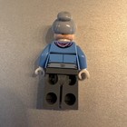 LEGO Marvel Super Heroes Spider-Man Old Aunt May Scarf Minifigure  sh272 76057 — photo 4