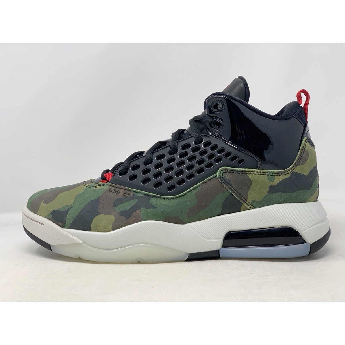 Air Jordan Maxin 200 Camo Black Sneakers, Size 7.5 / 9W BNIB  display picture 1