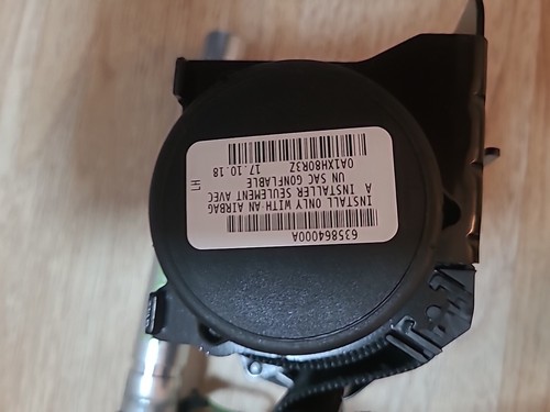 2018-2019 FORD ESCAPE DRIVER FRONT LEFT SEATBELT RETRACTOR OEM BLACK WORKS GREAT - Picture 4 of 6