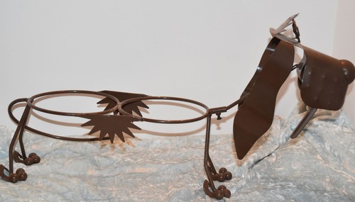 Fun Metal Frame Dog dish Holder off the Floor - Picture 8 of 8
