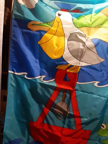 Decorative Flag - GIANTSIZE - 33" x 43" - PELICAN - Picture 5 of 7