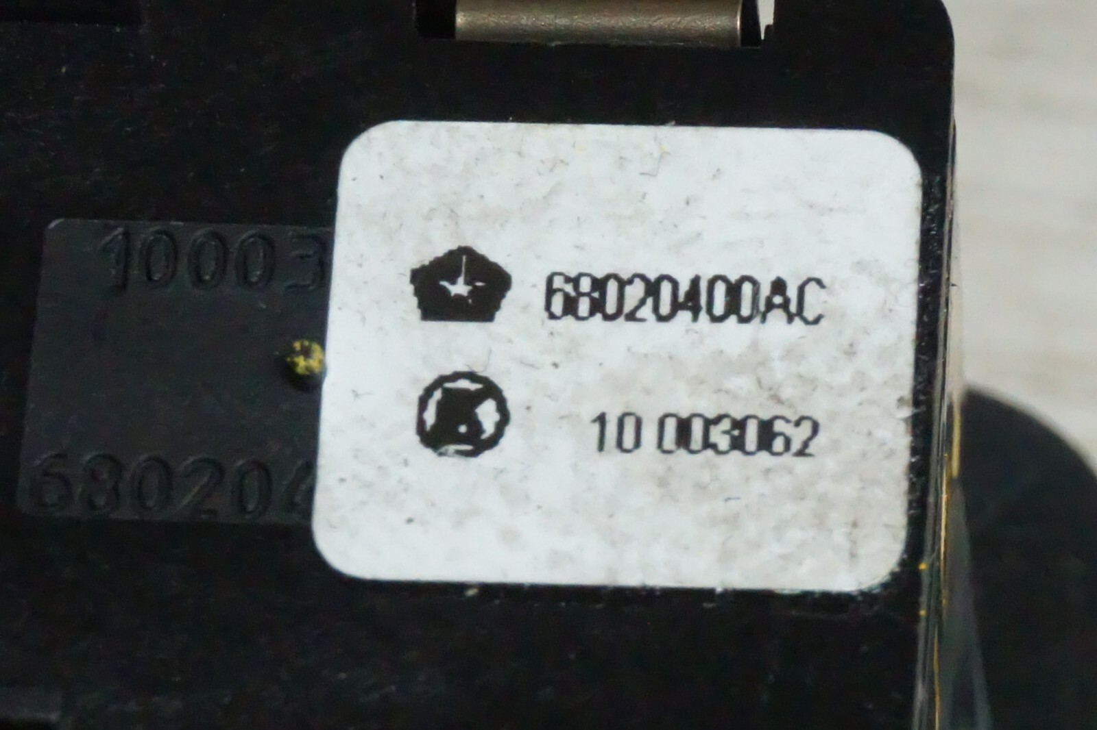 20092014 VOLKSWAGEN ROUTAN REAR RIGHT PASSENGER POWER DOOR WINDOW SWITCH OEM eBay