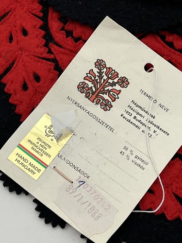 Hungarian Folk Art Floral Red on Black Felt Coasters and Doily authentic - Picture 7 of 8