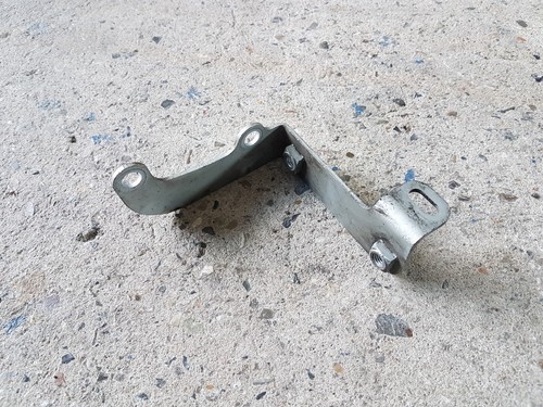 BMW 1er F20 F21 3er F30 F31 N13 Halter motornaher Katalysator 7615523