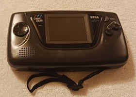 Sega Game Gear Console Bundle With Games And Accessories (WORKS GREAT)