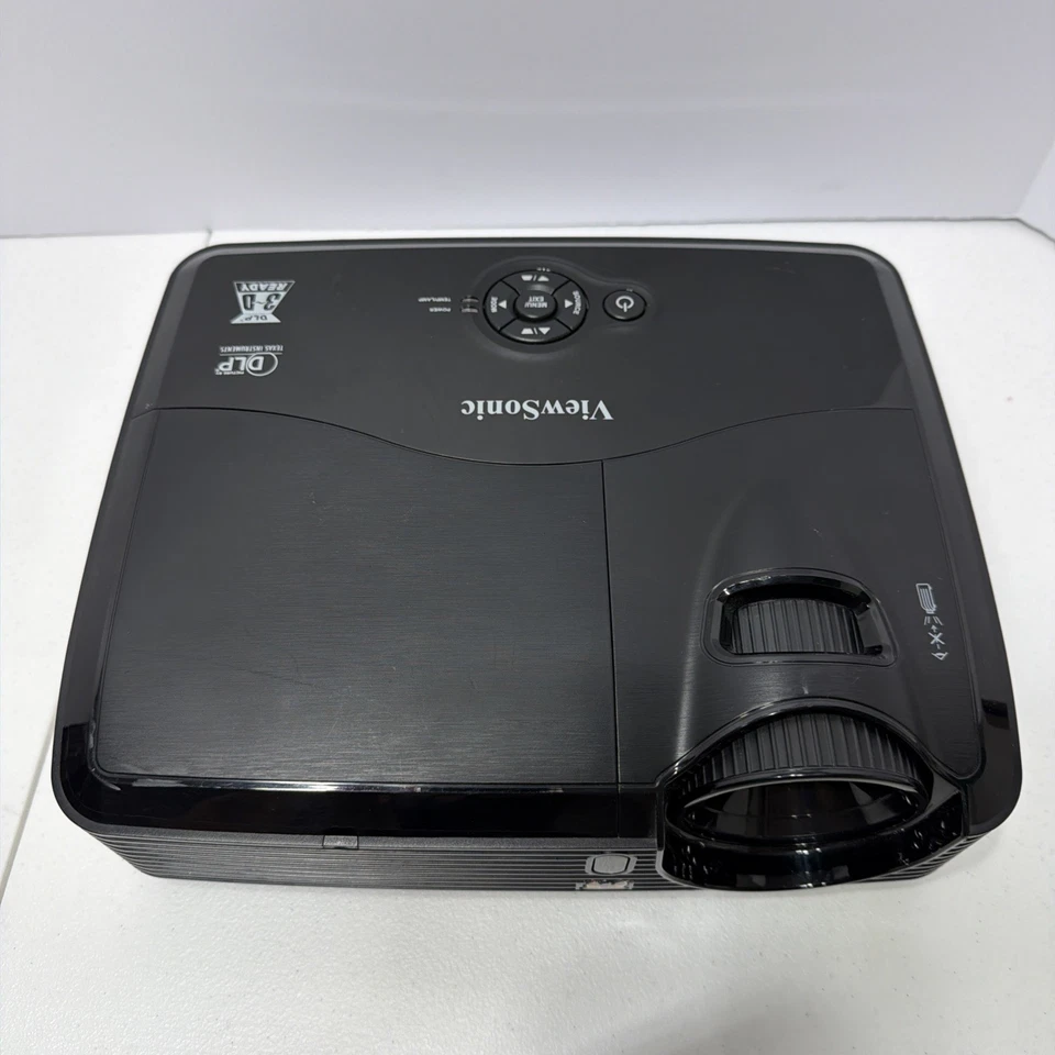 ViewSonic PJD5133 (VS14112) Full HD DLP Home Cinema Projector - No remote - Image 3 of 4