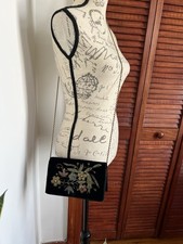 Vintage 1980  s Velvet Floral Embroidered Crossbody Bag Purse Pre-loved Black