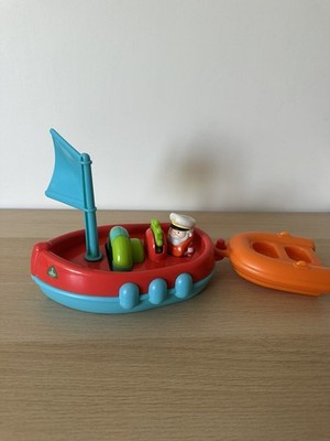 Frühförderzentrum Happyland Segelboot und Seekapitän Rettungsboot