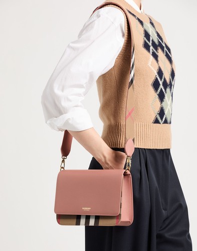 Burberry - Women - Pebbled-leather Flap bag - Antique rose
