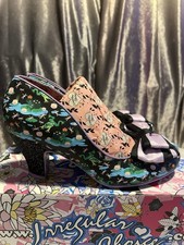 Irregular Choice Size 6 Black Frog Pattern “Lady Banjoe” Courts With Bows& Box