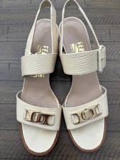 SALVATORE FERRAGAMO BEIGE PEBBLED LEATHER SANDALS w/ GOLD BUCKLE BLOCK HEEL