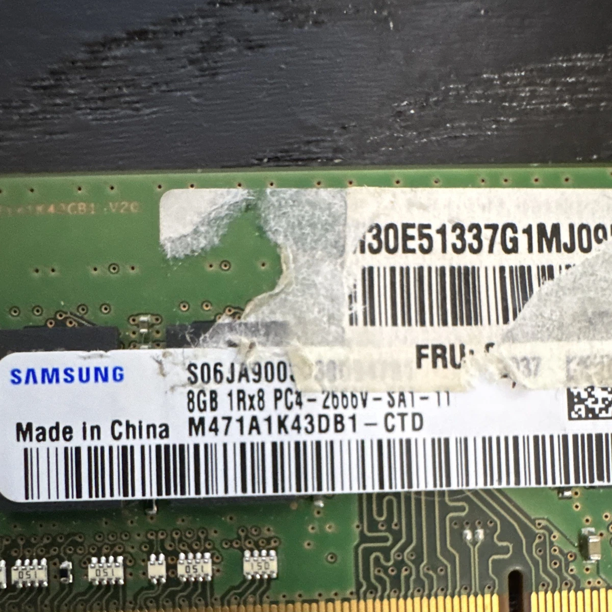 Samsung PC4-21300 (DDR4-2666) Bus Speed Computer RAM 8 GB Capacity