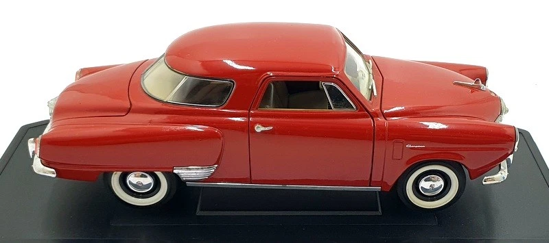 Road Signature 1/18 Scale 92478 - 1950 Studebaker Champion - Red - Image 4 of 4