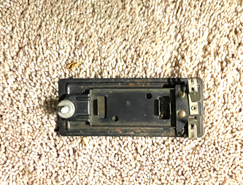 LIONEL AUTOMATIC ACCESSORY CONNECTOR  - UNTESTED