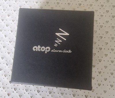 Verkaufe eine unbenutzte  ATOP  Alarm Clock Uhr.