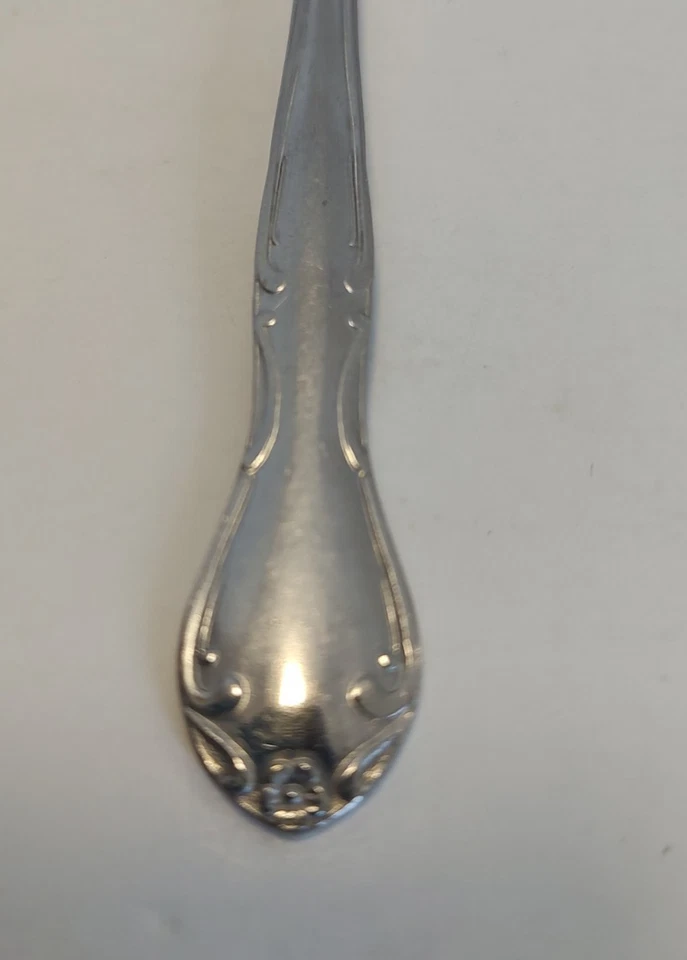 Simeon L & George H Rogers acero inoxidable 6 pulgadas Diseño de desplazamiento de cuchara Foto 3 de 4