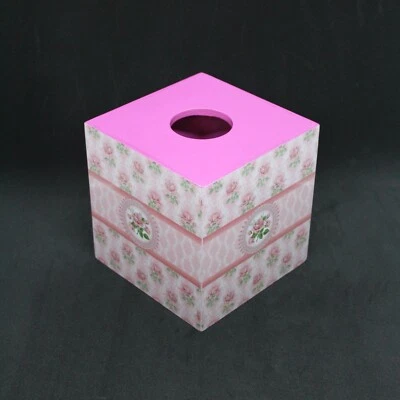 Handmade, decoupage, tissue box cover with a pink pattern with pink roses - Image 1 of 4
